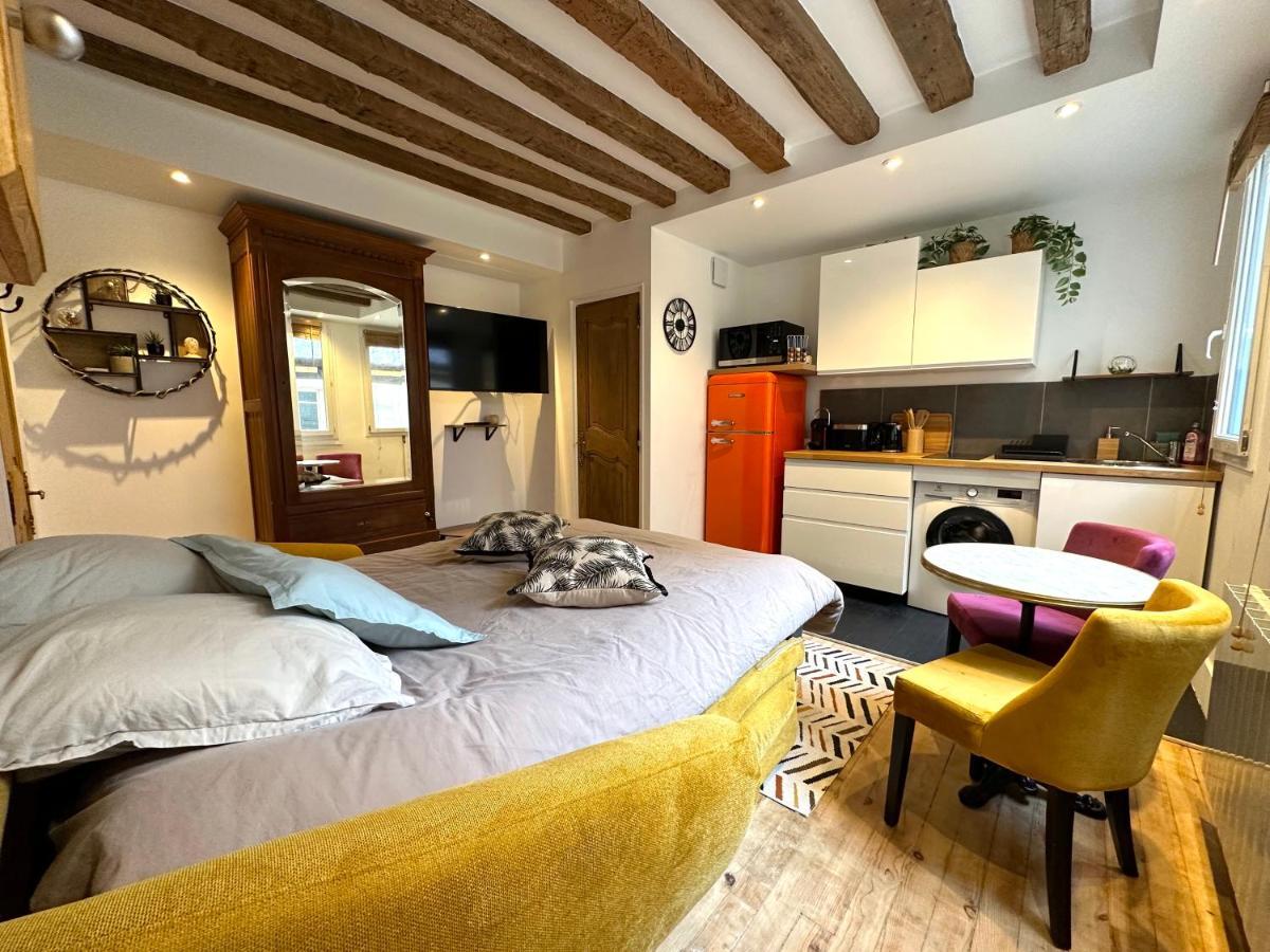 Mytripinparis - Quiet & Fully Renovated Studio Appartamento Parigi