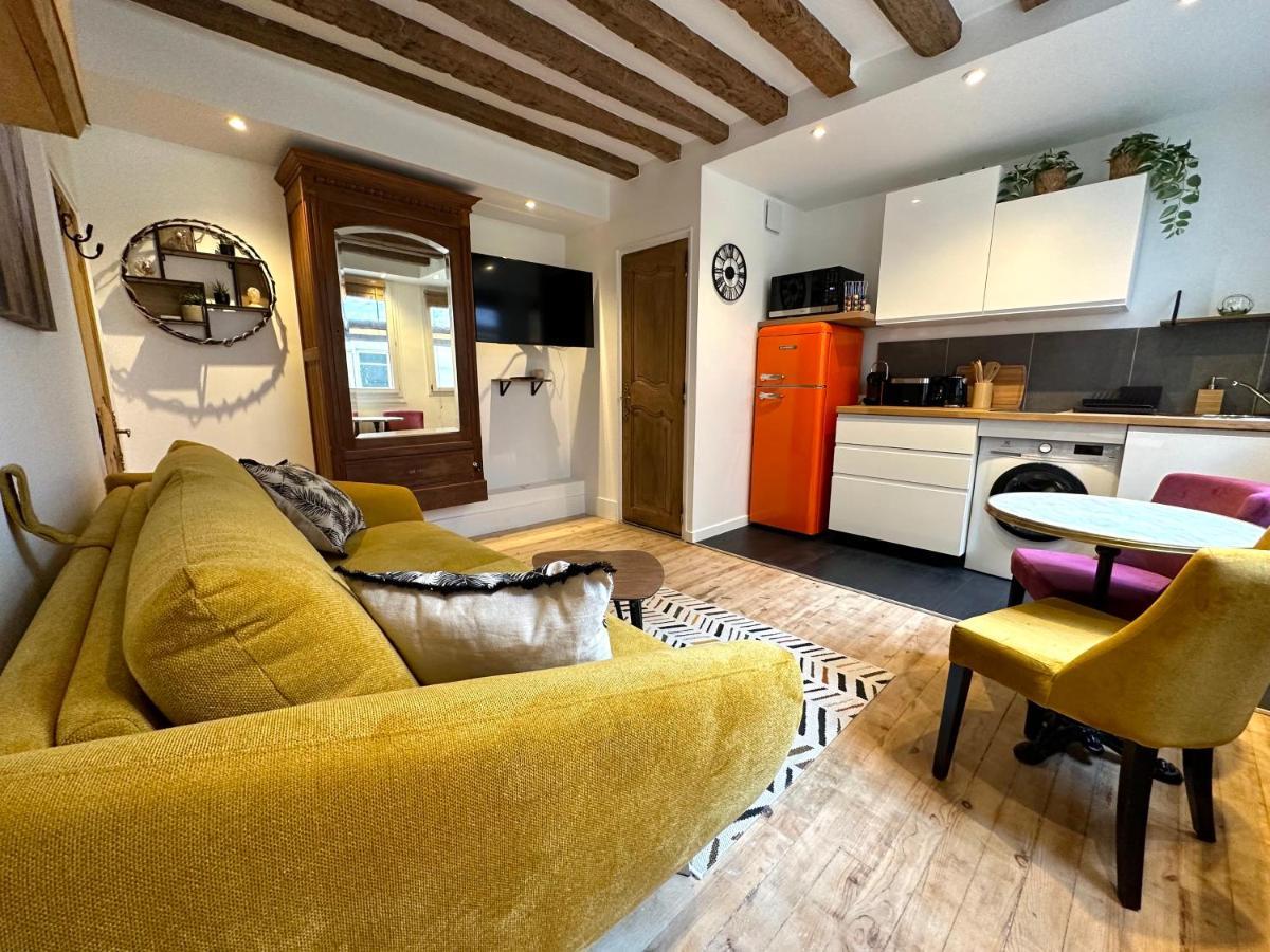 Mytripinparis - Quiet & Fully Renovated Studio Appartamento